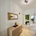 Apartment With Parking Space - 21305