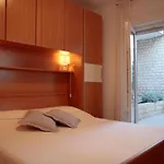 Apartment With Parking Space - 21305
