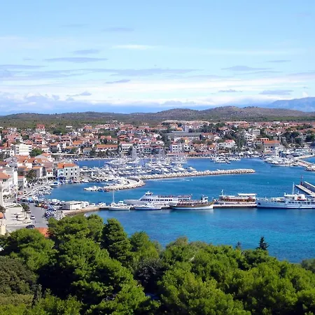 With Parking Space - 21305 Vodice