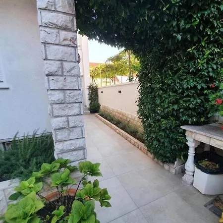 With Parking Space - 21305 * Vodice