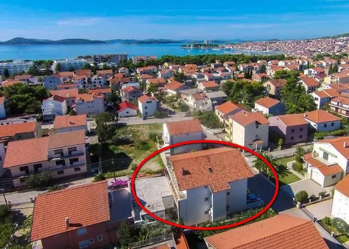 With Parking Space - 21305 Апартаменты Водице