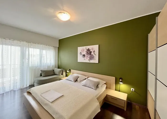 With Parking Space - 21305 Водице