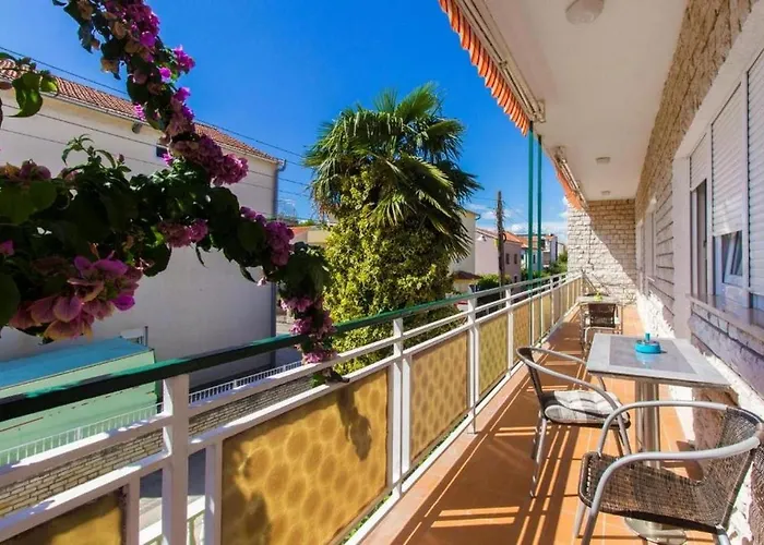 With Parking Space - 21305 Апартаменты *