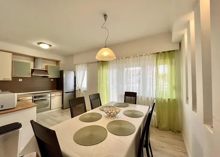 With Parking Space - 21305 Апартаменты