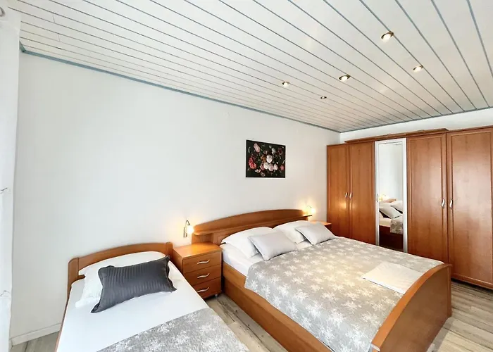 アパート With Parking Space - 21305 *